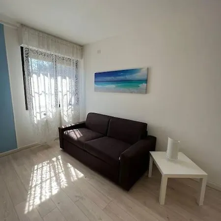 La Casa Di Sante 500 M Dal Mare Citra 011016-lt-0890 * San Terenzo